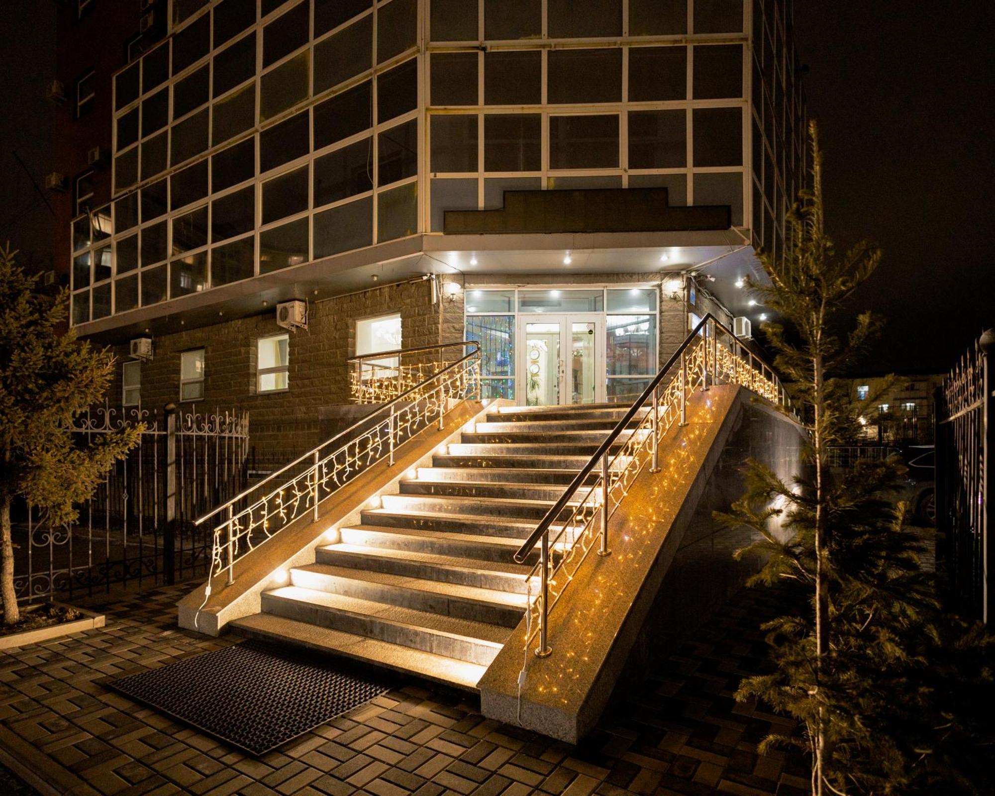 "Rush Hotel" Astana Exterior foto